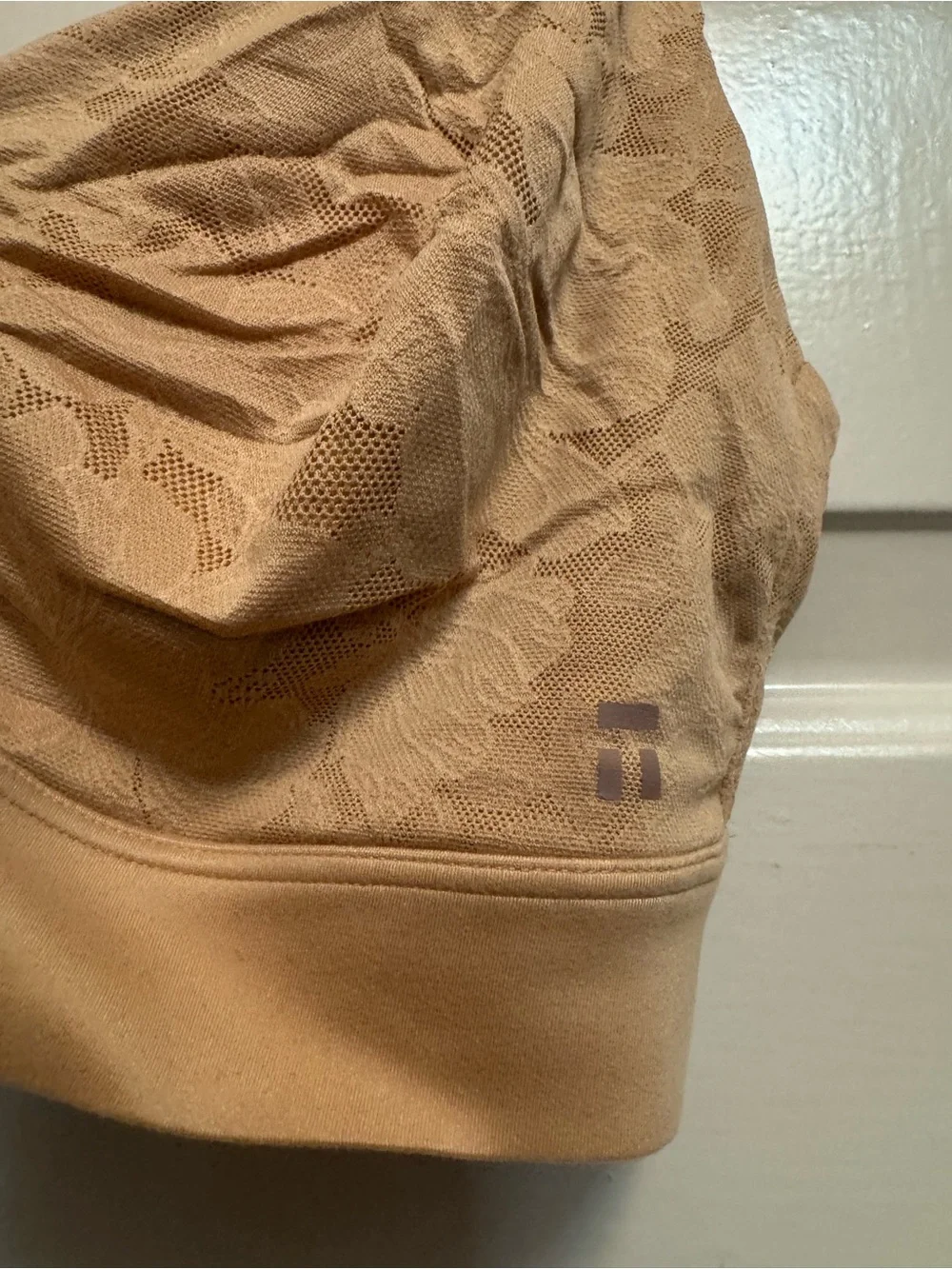 Tommy John Nude/Beige Lace Wireless Comfort Bra - Picture 2 of 5